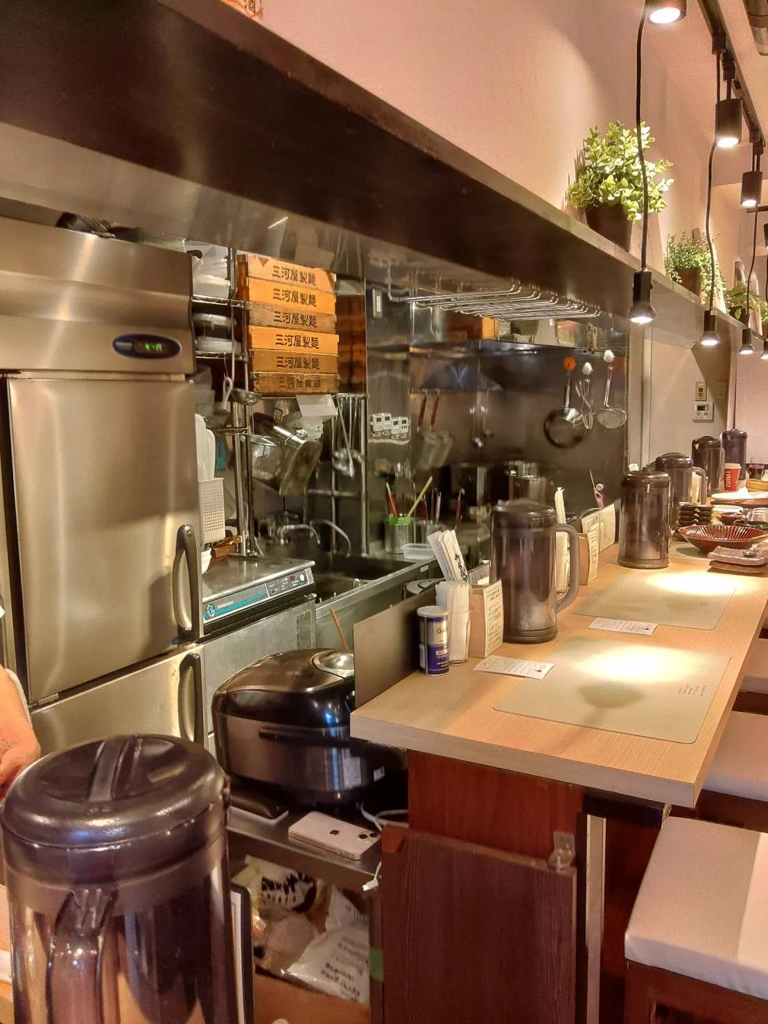 ガスレンジ、ゆで麵機入替作業